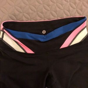 Full length black lululemon with waist detail